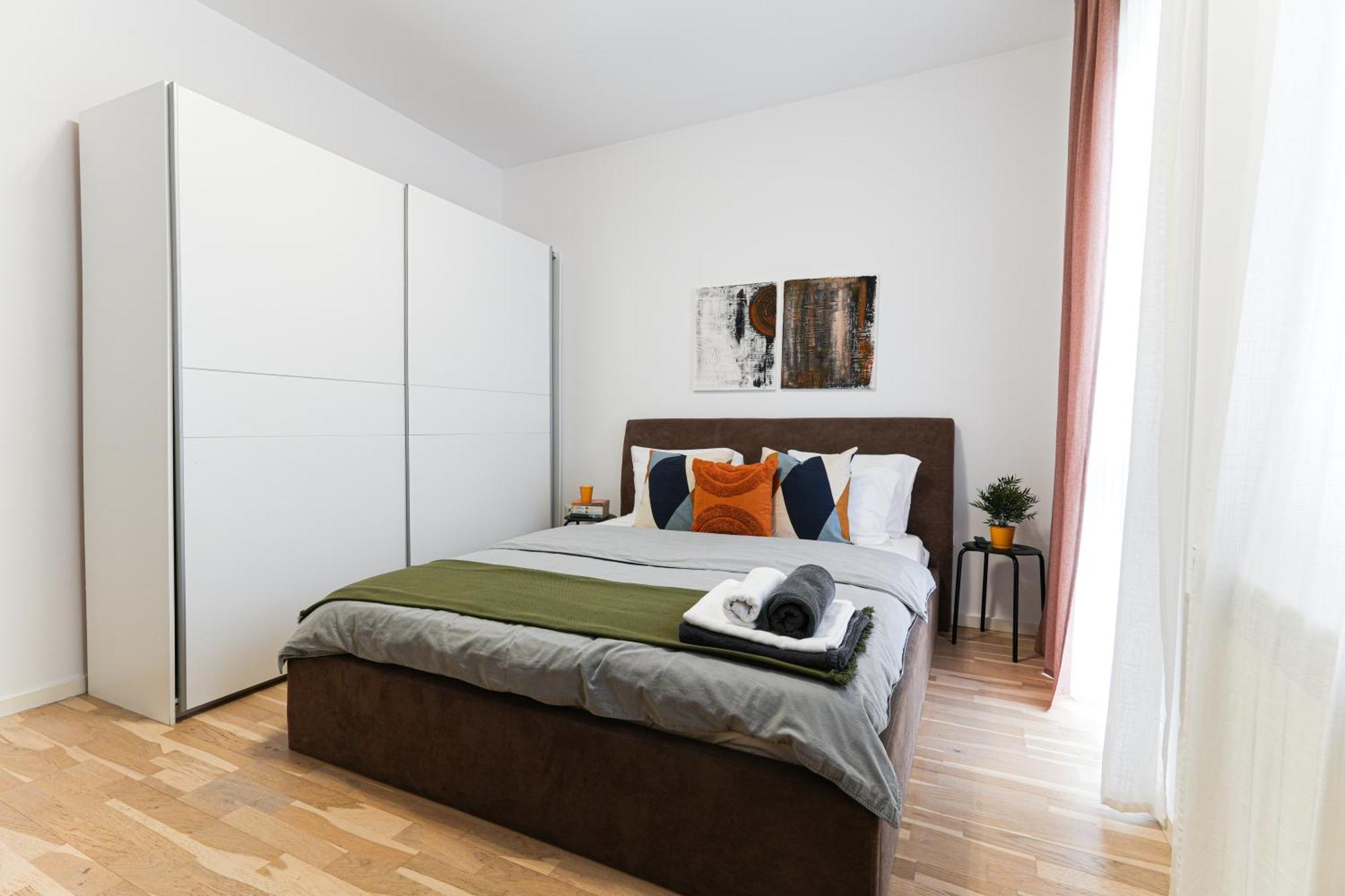Amalia - Quiet 1Br Apartment With Parking & Wi-Fi Bucarest Esterno foto